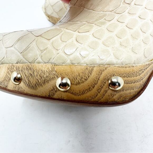 STUART WEITZMAN Leather Heels in Size 8.5 - Picture 4 of 7